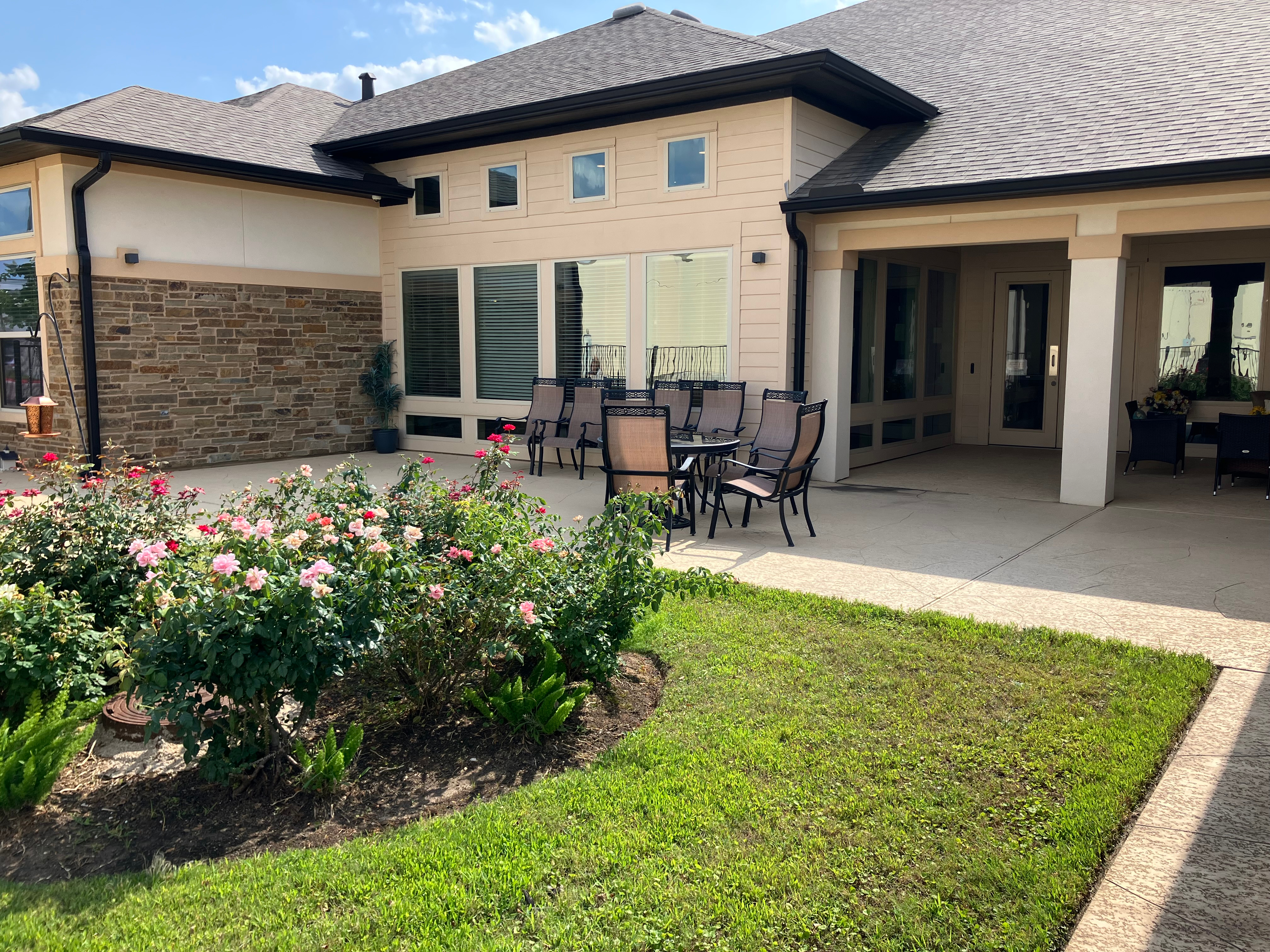 Beautiful rose garden at Affectionate Care